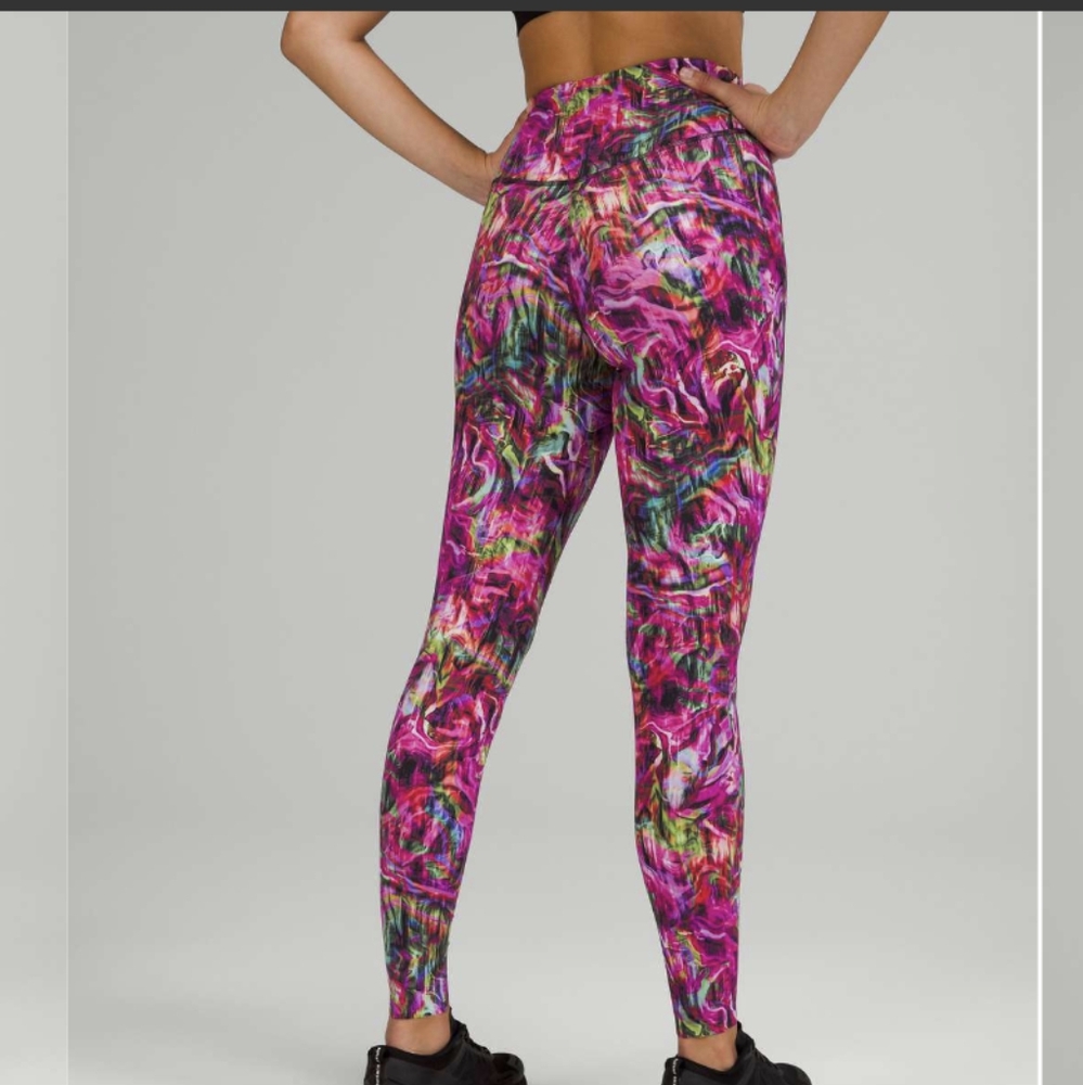 Lululemon Base Pace High-Rise Tight 28"bHyper Flow Pink Multi
